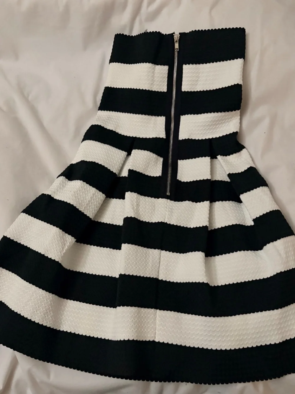 Doe & Rae Dress - Picture 5 of 6